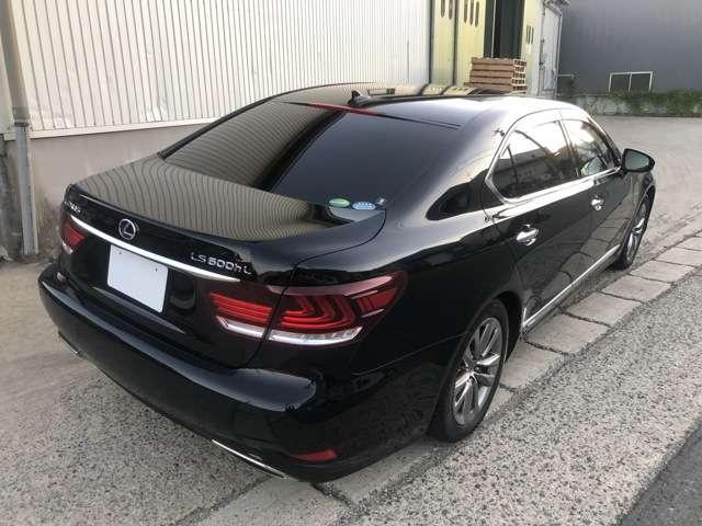 LS600ハイブリット,金融車,後ろボディ